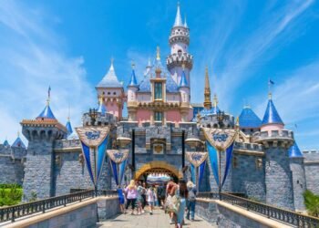 Disney planea duplicar su inversión en parques temáticos