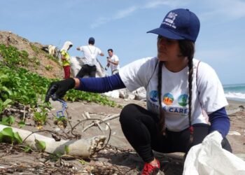 Voluntarios de NESTLÉ® están comprometidos por un futuro libre de desperdicios