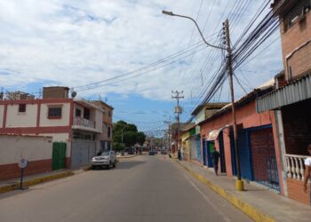 Polipeñalver reactivó corredor vial en la calle Bolívar de Puerto Píritu 