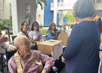 <strong>Con normalidad, alegría y “mucha Esperanza” se realizaron las elecciones primarias en Miami</strong>