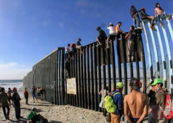México reporta la llegada de hasta 16.000 migrantes diarios a sus fronteras