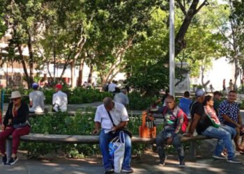 Parianos pidieron a María Corina Machado que encabece un cambio en Venezuela