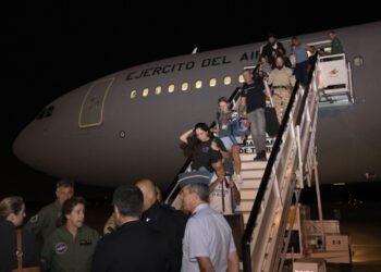 Aterrizó en Madrid el segundo avión que repatría a 220 ciudadanos de la UE y América desde Israel