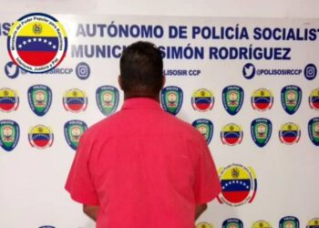 Arrestaron a hombre por derribar paredes de la casa de su hermana en El Tigre