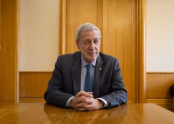 Canciller chileno admite su decepción por anulación de primarias en Venezuela