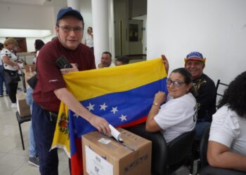 Así se desarrolla primaria opositora venezolana en Latinoamérica 