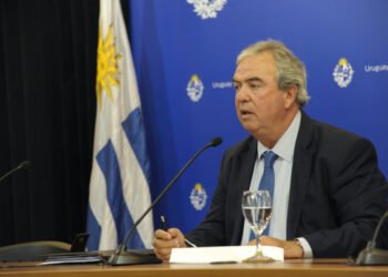 Ministro de Interior de Uruguay ordena "reforzar" seguridad de israelíes en el país