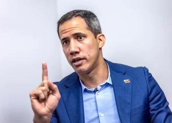 Guaidó felicita y ofrece su apoyo a María Corina Machado y llama a la unidad