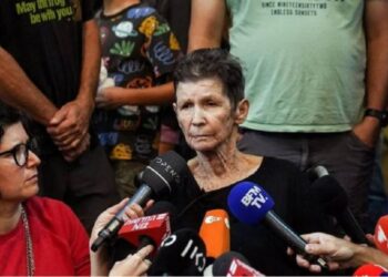 Rehén de 84 años liberada por Hamás: Me metieron en Gaza en moto y me lastimaron