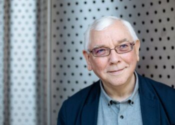 El director de cine británico Terence Davies muere a los 77 años
