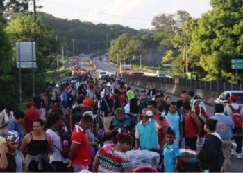 1.200 migrantes salen desde el sur mexicano para unirse a la caravana más numerosa del año