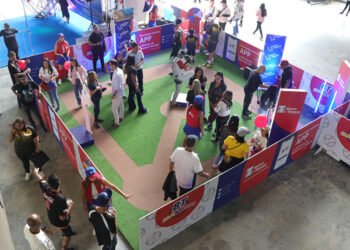 ¡Vive una experiencia Monumental en la Zona BT Fanáticos!