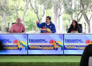 Maduro: A las politiqueras que quieren sabotear el referendo el pueblo les responderá