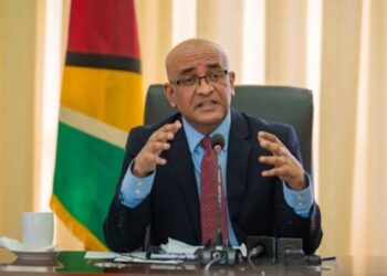 Guyana: Venezuela usa referendo sobre el Esequibo como «distracción de sus problemas»