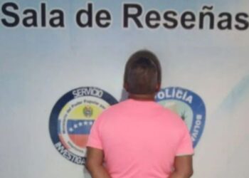 Hombre fue arrestado por maltrato a menor