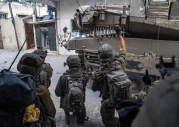 Netanyahu ofrece condolencias a las familias de los rehenes que el Ejército mató por error