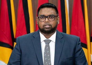 Presidente de Guyana pide a Venezuela que acate fallo vinculante de la CIJ sobre el Esequibo