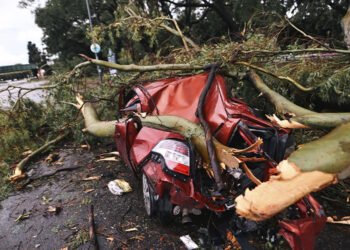 Un fuerte temporal en Argentina provocó 14 muertes y severos destrozos