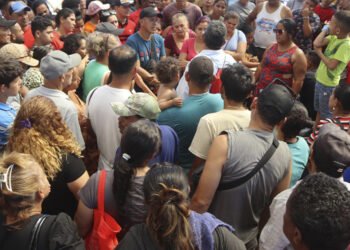 Nueva caravana migrante se prepara para salir hacia EE.UU. en Navidad