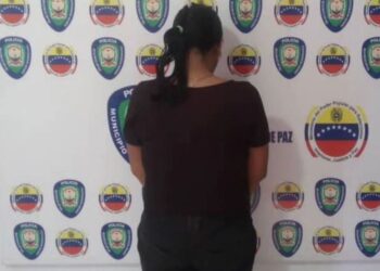 Polisosir detuvo a mujer señalada de engañar a sus vecinos con la venta de combos navideños