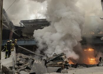 Ucrania pide más ayuda para defenderse ante los ataques masivos de Rusia