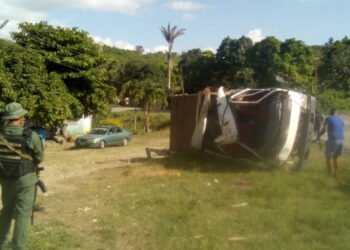 Sucre | Un muerto y 21 heridos dejó un accidente de tránsito en la Troncal 10 en Ribero