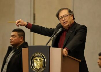 Gustavo Petro: La violencia en el Cauca es un intento de grupos armados por controlar la población