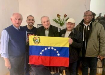 Antonio Ledezma se reunió con la diáspora venezolana en Berlín