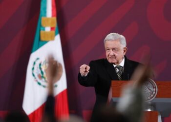 López Obrador afirma que México y EE.UU. buscan "normalizar" la frontera tras su reunión