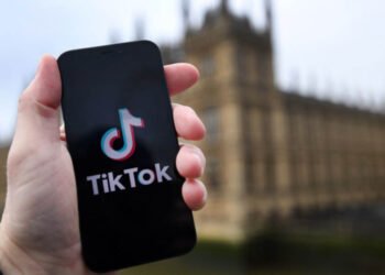 La red social TikTok crece más del 20 por ciento en 2023, mientras se estanca Facebook y cae X