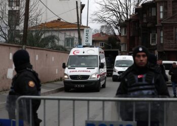 Turquía atribuye el atentado contra iglesia en Estambul al Estado Islámico