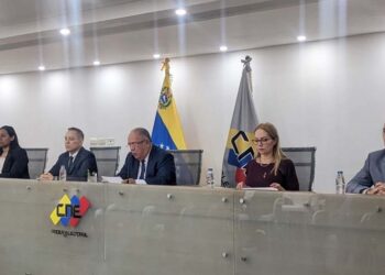 Silencio del CNE sobre presidenciales desnuda falta de independencia de poderes públicos