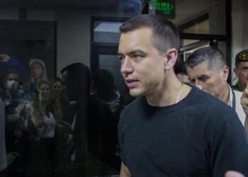 El presidente de Ecuador confirmó liberación de rehenes en siete prisiones del país