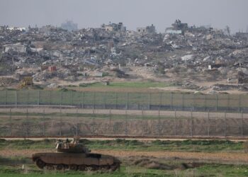 El presidente israelí defiende en Davos que una coalición internacional reconstruya Gaza