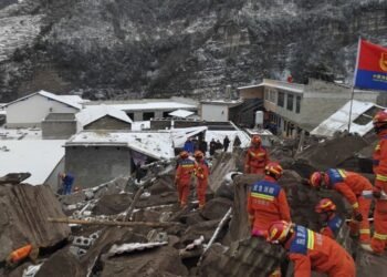 Un temblor de magnitud 7.0 sacude el oeste de la provincia china de Xinjiang