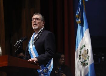 Bernardo Arévalo asume la Presidencia de Guatemala con 10 horas de retraso por intentos de boicot en el Congreso