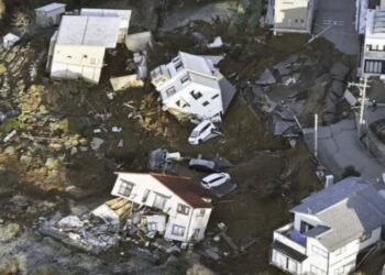 Sismo en Japón deja hasta el momento 126 muertos y 200 desparecidos