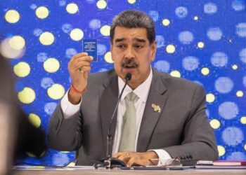 Maduro lamenta el fallecimiento de la senadora Piedad Córdoba, una "guerrera incansable"