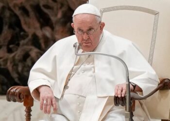 Papa avisa que el placer sexual es un don de Dios amenazado por la pornografía