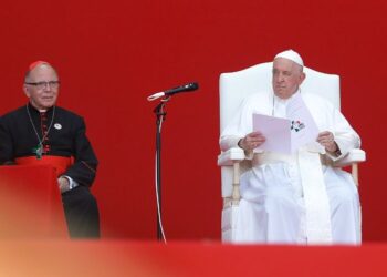 El papa Francisco recibió al exiliado obispo auxiliar de Managua, Silvio Báez