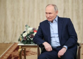 Vladimir Putin es registrado como candidato para las elecciones presidenciales de marzo