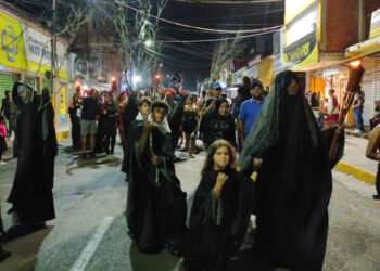 Las brujas y la miniteca Infinity coparon la noche del lunes de Carnaval en Carúpano