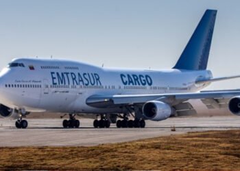 Irán condena el traslado “ilegal” del avión sospechoso de espionaje por EE.UU.