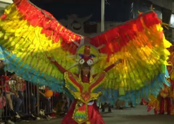 Este lunes culmina el desfile de Carnaval en el bulevar 5 de Julio de Barcelona