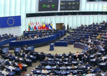 Parlamento Europeo condenó ataques a María Corina Machado y respalda que sea candidata