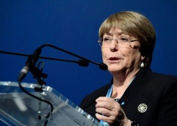 Bachelet y excancilleres piden "que no se consolide tendencia dictatorial" en Venezuela