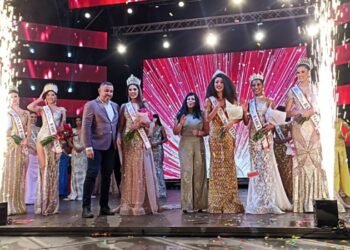 Natalia Missel fue coronada como la Reina del Carnaval de Barcelona