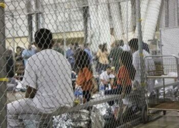 El número de detenidos en las cárceles migratorias de EE.UU. continúa en aumento