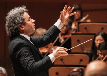 Gustavo Dudamel gana el Grammy a mejor actuación de una orquesta por ‘Adès: Dante’