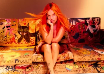 Karol G recibirá el premio a la mujer del año en los Billboard femeninos 2024